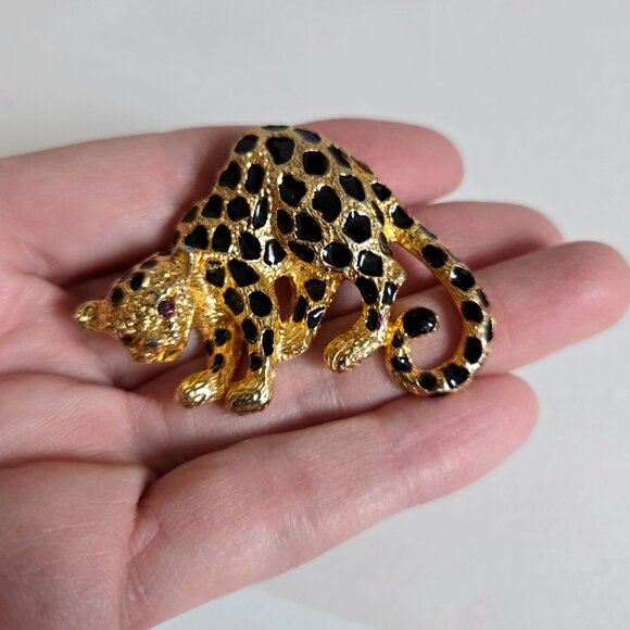 Vintage Park Lane Cheetah Gold Tone Enameled Brooch Pin Pendant. - Picture 2 of 5